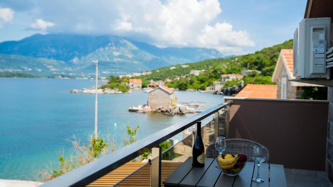 Family House Bjelila Villa Tivat Dış mekan fotoğraf